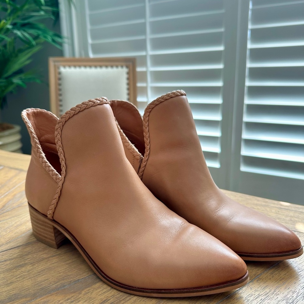 Lucky Leather Ankle Boots